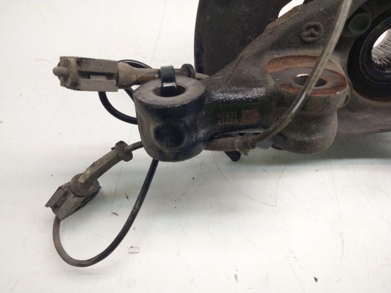 Recambio de mangueta delantera derecha para mazda cx-5 2.0 cat referencia OEM IAM 1C52R  