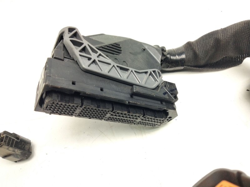 Recambio de instalacion motor para mazda cx-5 2.0 cat referencia OEM IAM GV9S-67-020Z02  