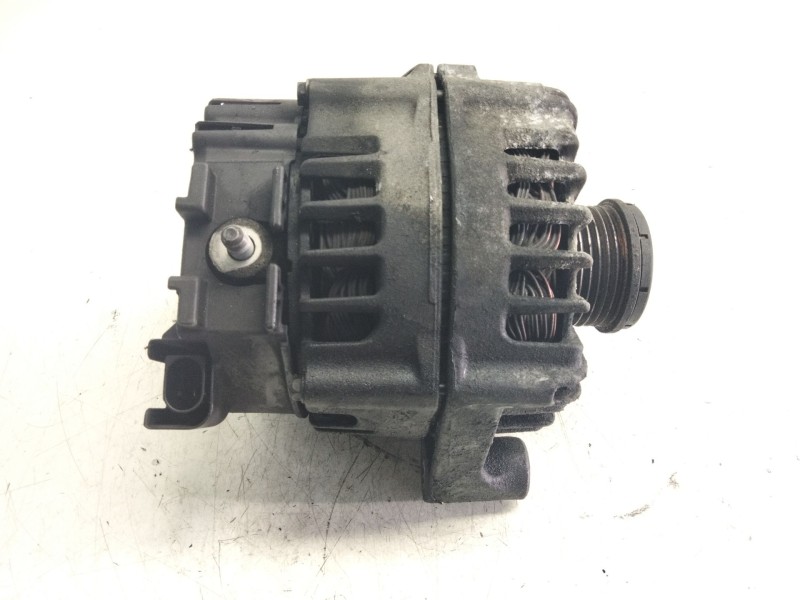 Recambio de alternador para bmw serie 3 berlina (e90) 2.0 16v diesel referencia OEM IAM 8507624  