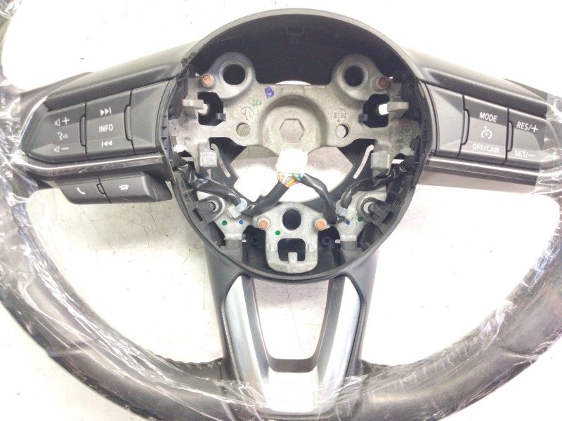 Recambio de volante para mazda cx-5 2.0 cat referencia OEM IAM K0273B62S  