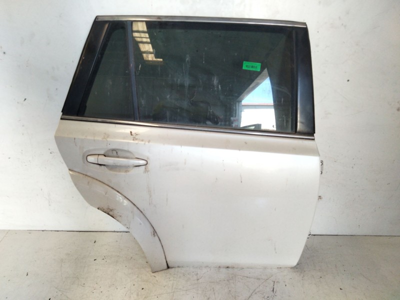 Recambio de puerta trasera derecha para subaru legacy kombi/outback b14 premium referencia OEM IAM   