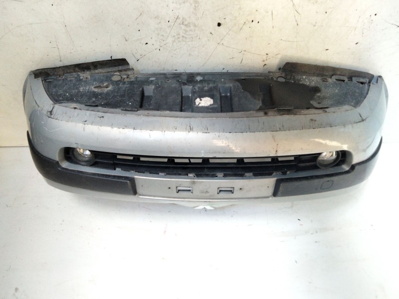 Recambio de paragolpes delantero para renault megane ii classic berlina confort authentique referencia OEM IAM   