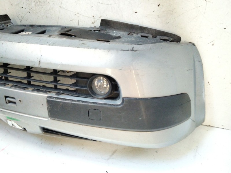 Recambio de paragolpes delantero para renault megane ii classic berlina confort authentique referencia OEM IAM   