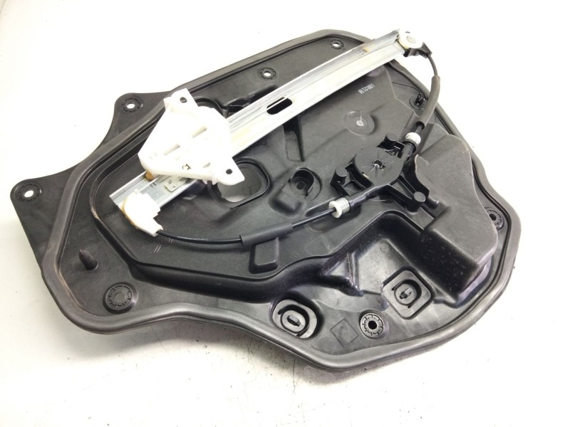 Recambio de elevalunas trasero derecho para mazda cx-5 2.0 cat referencia OEM IAM KB7W7297X  