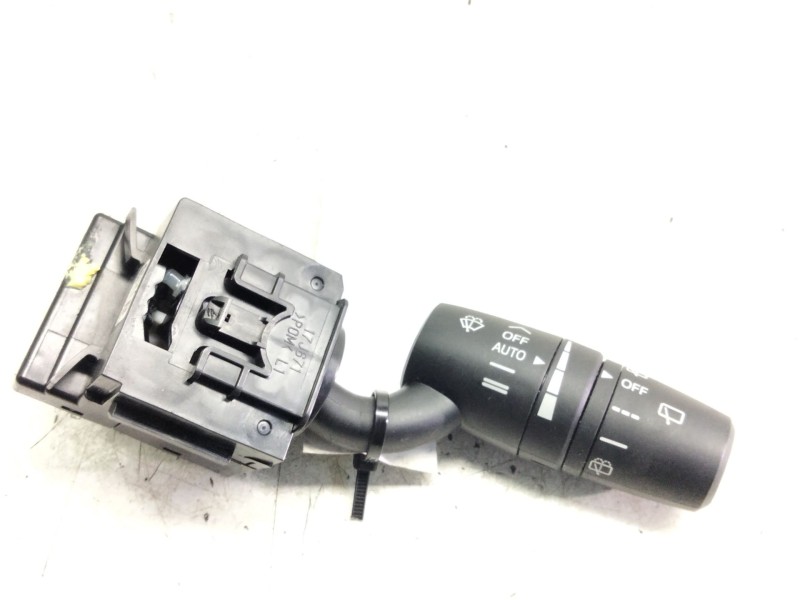 Recambio de mando limpia para mazda cx-5 2.0 cat referencia OEM IAM 17J671  