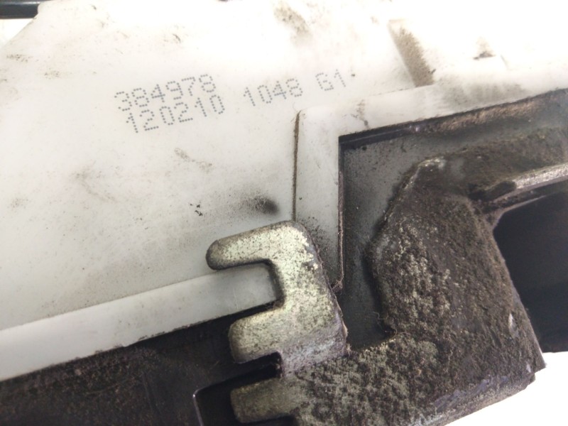 Recambio de cerradura puerta delantera izquierda para renault twingo authentique referencia OEM IAM 384978  