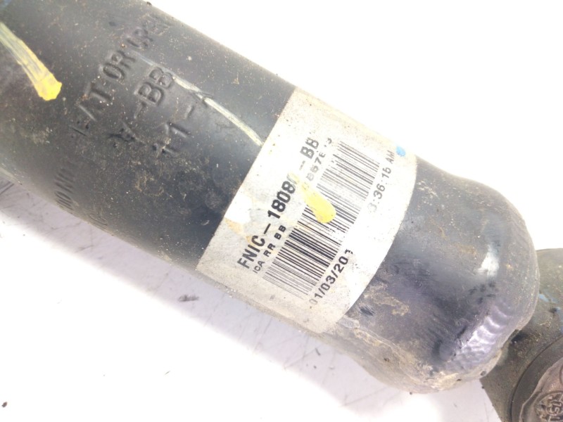 Recambio de amortiguador trasero derecho para ford ecosport titanium referencia OEM IAM FNIC18080BB  