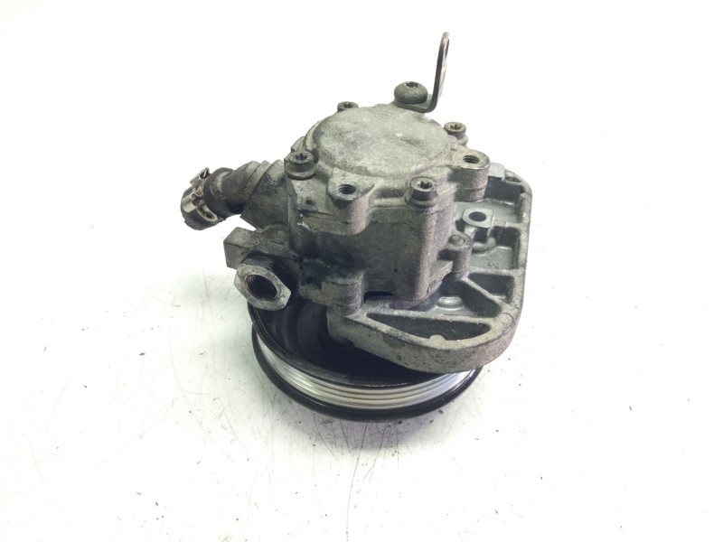 Recambio de bomba direccion para bmw serie 3 berlina (e90) 320d referencia OEM IAM 781081003  