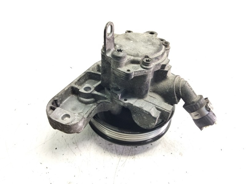 Recambio de bomba direccion para bmw serie 3 berlina (e90) 320d referencia OEM IAM 781081003  