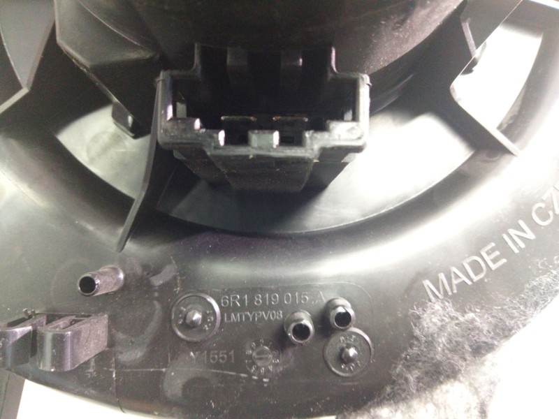 Recambio de motor calefaccion para audi a1 (8xk) 1.0 tfsi referencia OEM IAM 6R1819015A  