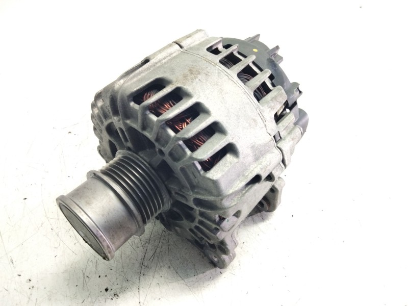 Recambio de alternador para audi a1 (8xk) 1.0 tfsi referencia OEM IAM 04C903023M  