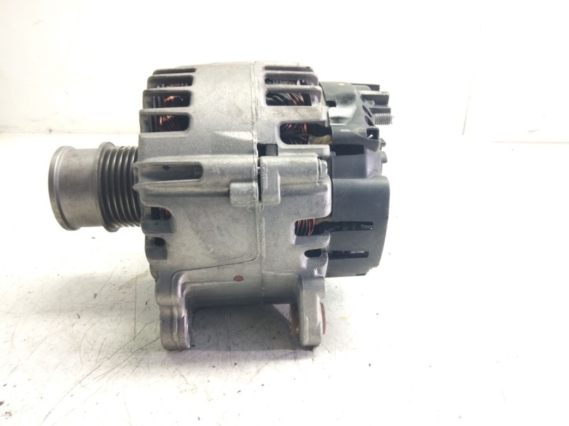 Recambio de alternador para audi a1 (8xk) 1.0 tfsi referencia OEM IAM 04C903023M  