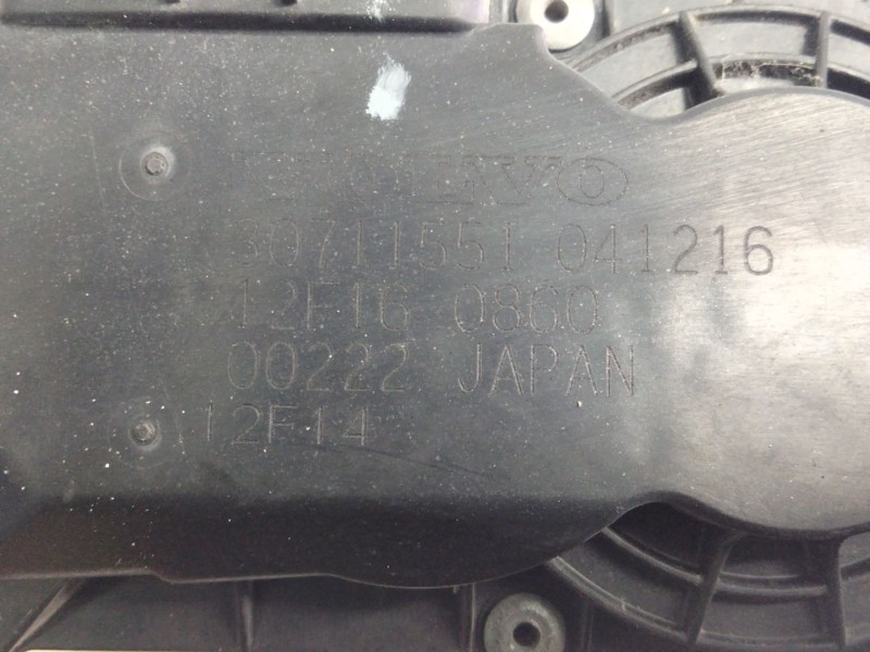 Recambio de cuerpo de mariposa para volvo v50 familiar 2.4 kinetic referencia OEM IAM 30711551  