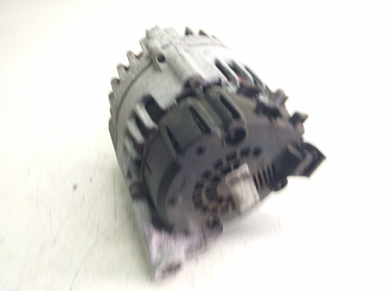 Recambio de alternador para bmw serie 3 berlina (e90) 2.0 16v diesel referencia OEM IAM 8507624  
