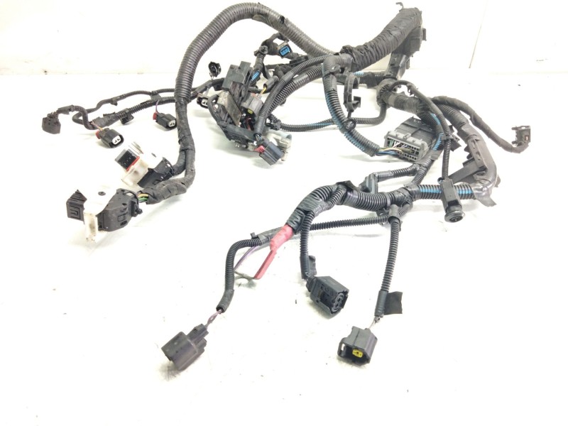Recambio de instalacion motor para ford ecosport titanium referencia OEM IAM 8V5114A390FA  