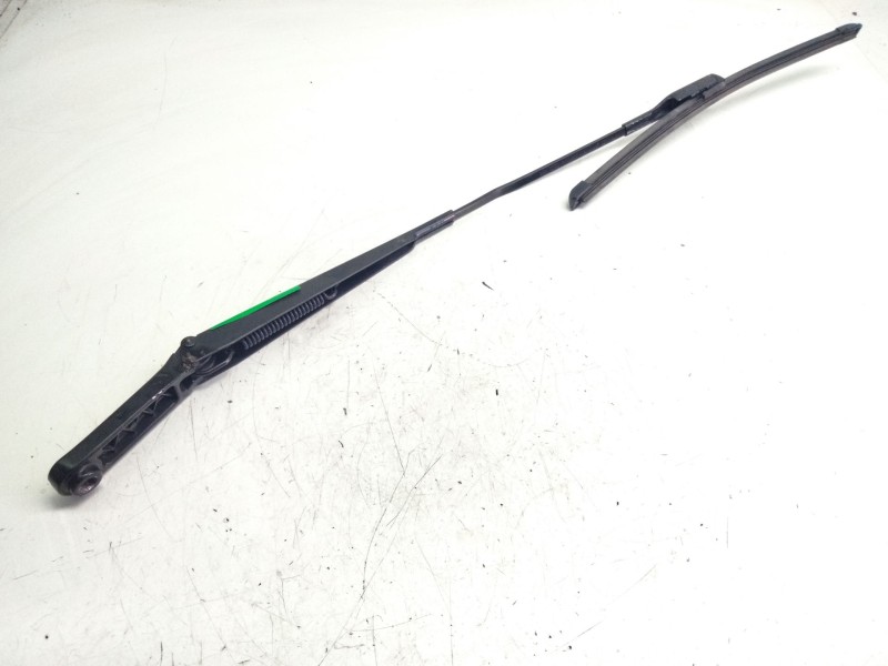 Recambio de brazo limpia delantero derecho para audi a1 (8xk) 1.0 tfsi referencia OEM IAM   