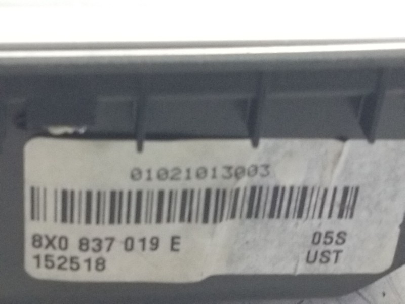 Recambio de maneta interior delantera izquierda para audi a1 (8xk) 1.0 tfsi referencia OEM IAM 8X0837019E  