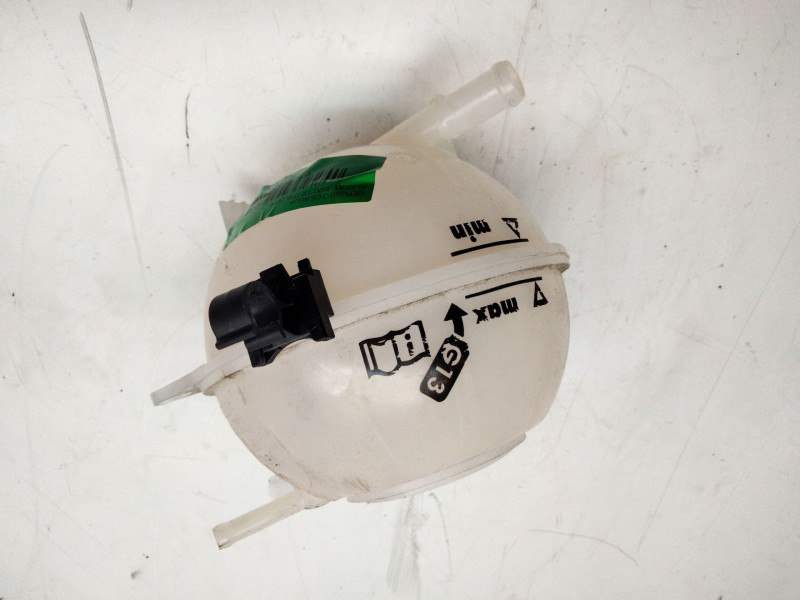 Recambio de deposito de agua para audi a1 (8xk) 1.0 tfsi referencia OEM IAM 6Q0121407B  