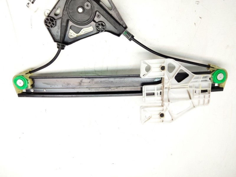 Recambio de elevalunas trasero derecho para audi a1 (8xk) 1.0 tfsi referencia OEM IAM 8X4839462A  