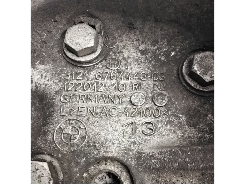 Recambio de mangueta delantera derecha para bmw serie 1 berlina (e81/e87) 120d referencia OEM IAM 31216764443  