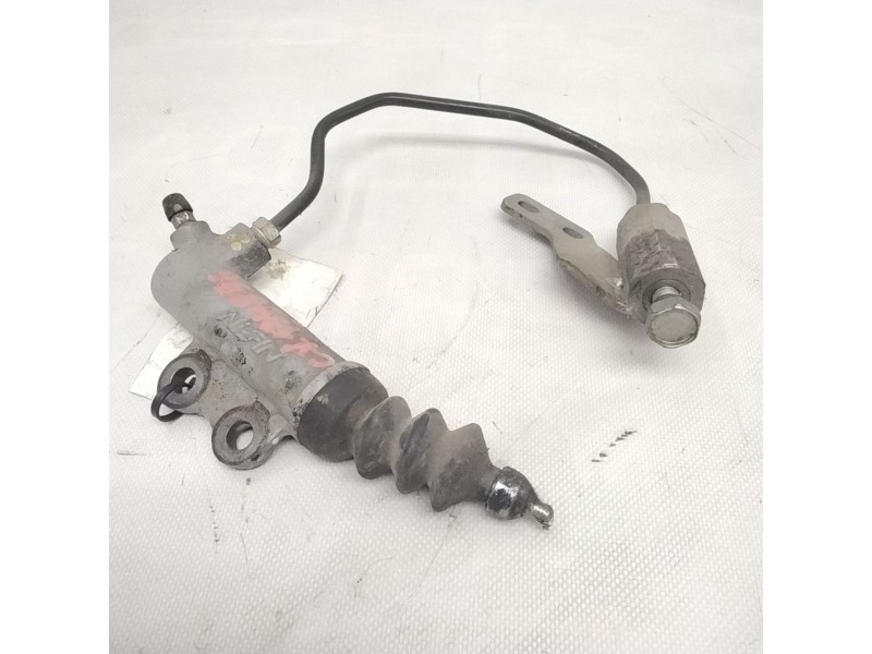 Recambio de bombin embrague para isuzu d-max 2.5 twin turbodiesel referencia OEM IAM   