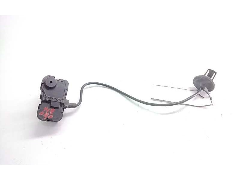 Recambio de motor cierre tapa combustible para skoda rapid active referencia OEM IAM 5C6810773H  