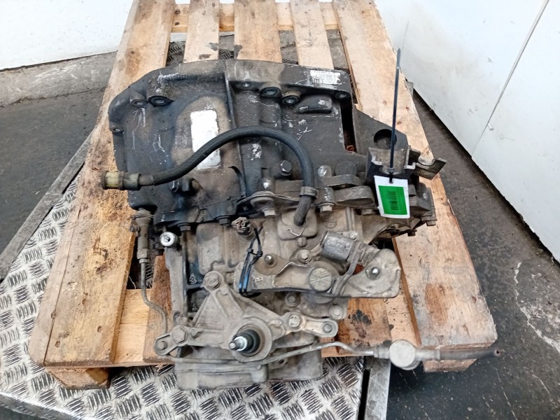 Recambio de caja cambios para renault scenic ii 1.9 dci diesel referencia OEM IAM 0008200128325  