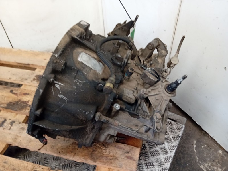 Recambio de caja cambios para renault scenic ii 1.9 dci diesel referencia OEM IAM 0008200128325  