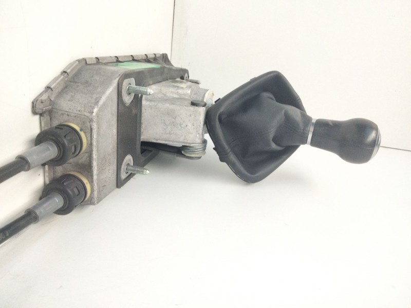 Recambio de palanca cambio para audi a1 (8xk) 1.0 tfsi referencia OEM IAM 6C0711049F  