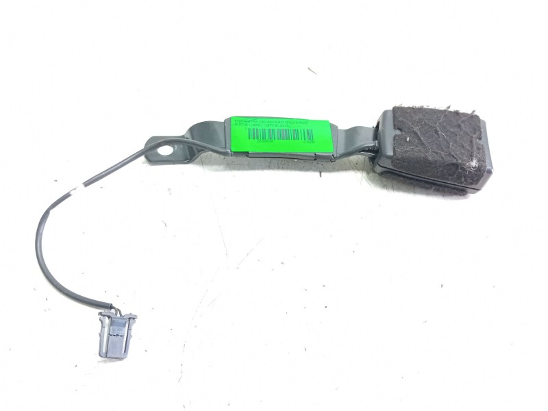 Recambio de enganche delantero izquierdo para audi a1 (8xk) 1.0 tfsi referencia OEM IAM 8x0857755B989  