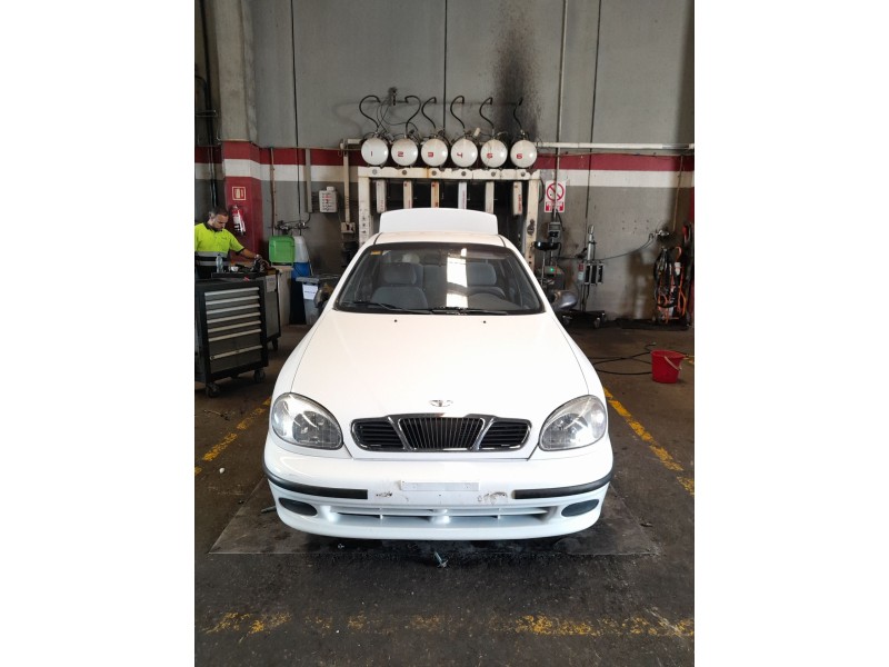 daewoo lanos del año 1999