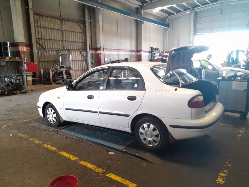 daewoo lanos del año 1999