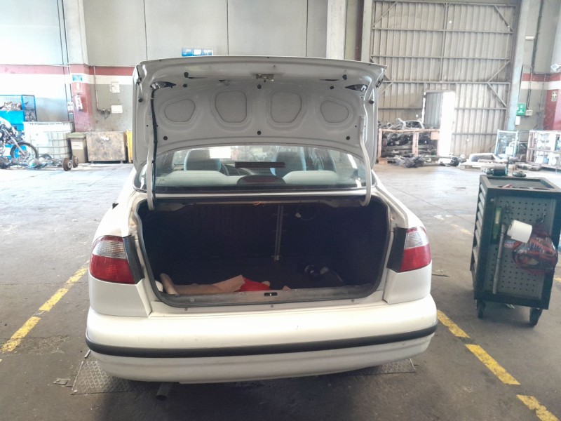 daewoo lanos del año 1999