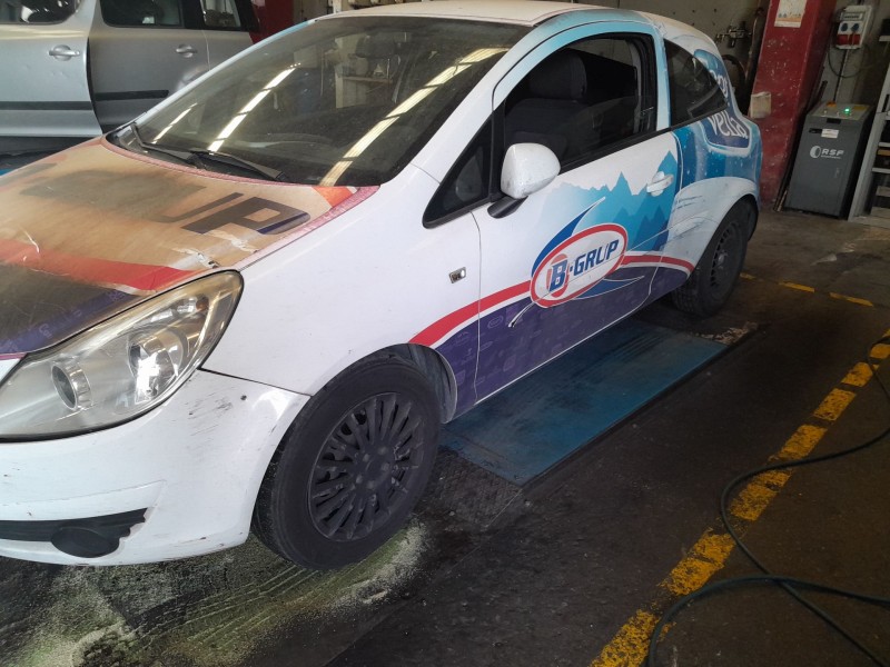 opel corsa d del año 2007