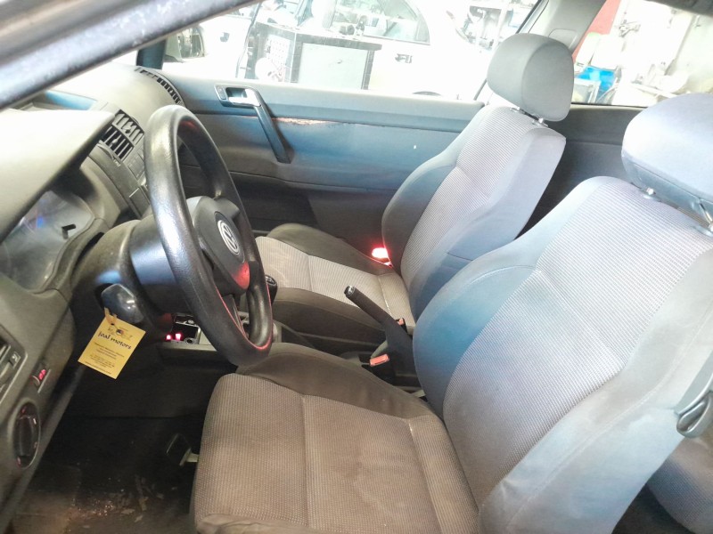 volkswagen polo (9n1) del año 2002