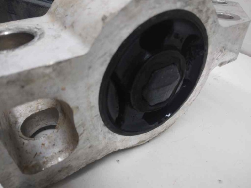 Recambio de brazo suspension inferior delantero derecho para volkswagen touran (1t1) trendline referencia OEM IAM   