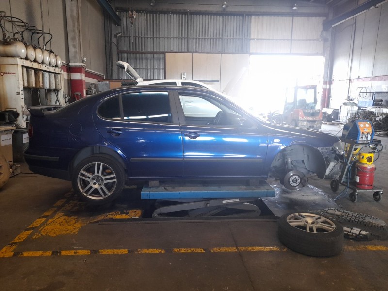 seat toledo (1m2) del año 2003