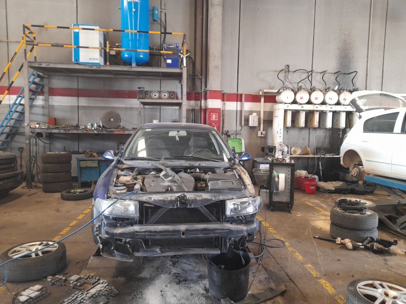 seat toledo (1m2) del año 2003