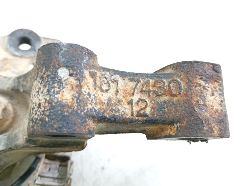 Recambio de mangueta delantera derecha para opel astra h ber. 1.7 16v cdti referencia OEM IAM 161743012  