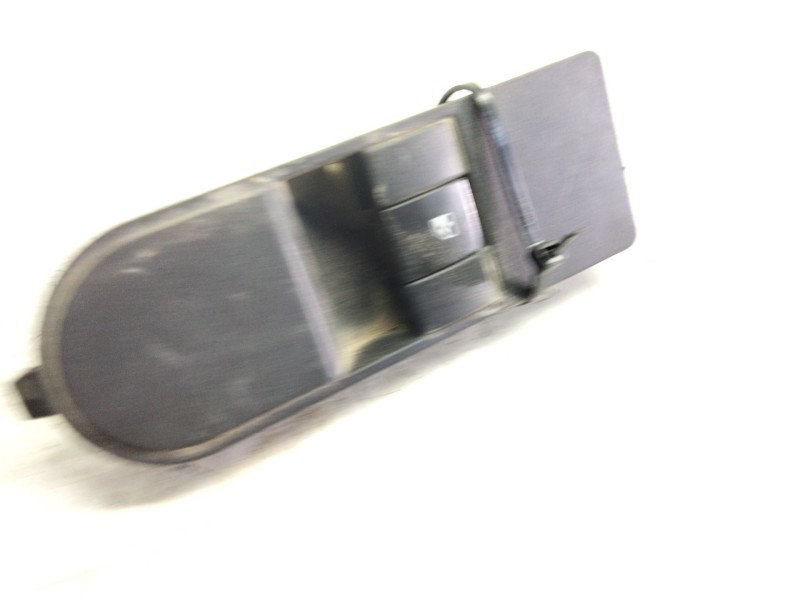 Recambio de mando elevalunas delantero derecho para opel astra h ber. 1.7 16v cdti referencia OEM IAM 13228709  