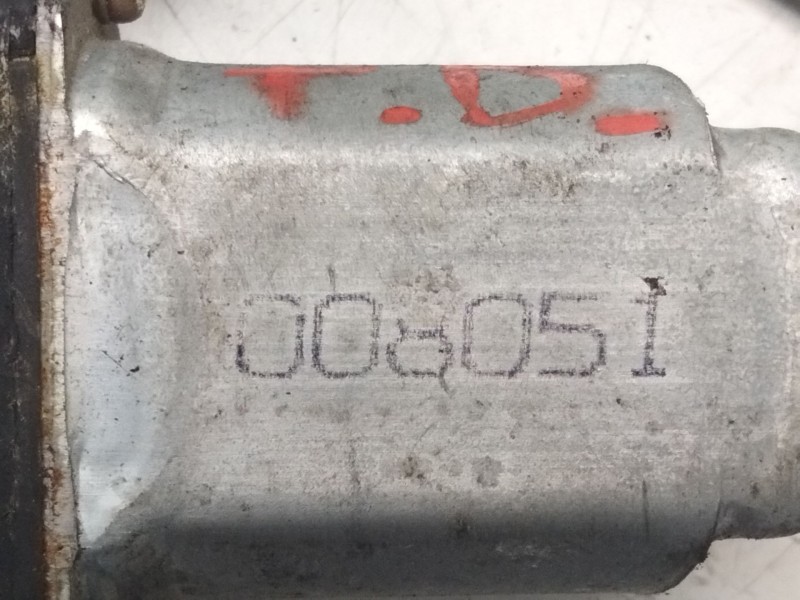 Recambio de elevalunas trasero derecho para honda cr-v (rd1/3) básico (rd1) referencia OEM IAM 008051  