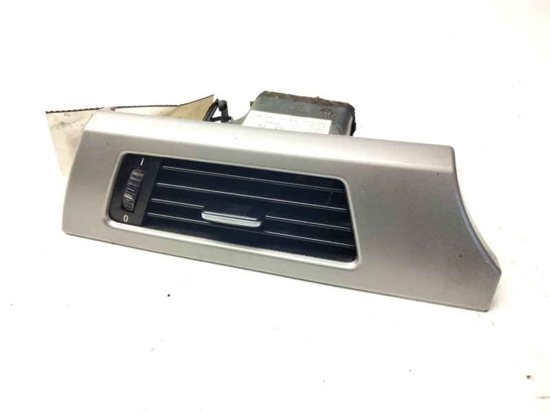 Recambio de aireador izquierdo para bmw serie 3 berlina (e90) 320d referencia OEM IAM 915116501  