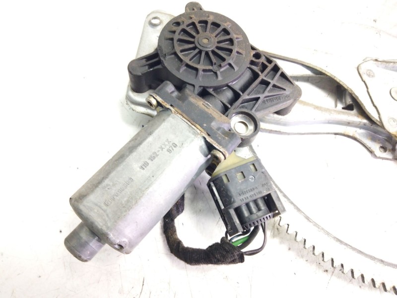 Recambio de elevalunas delantero izquierdo para mercedes clase e (w210) berlina diesel 270 cdi (210.016) referencia OEM IAM   