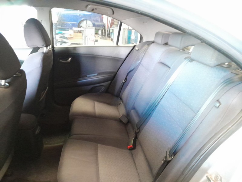 nissan primera berlina (p12) del año 2004