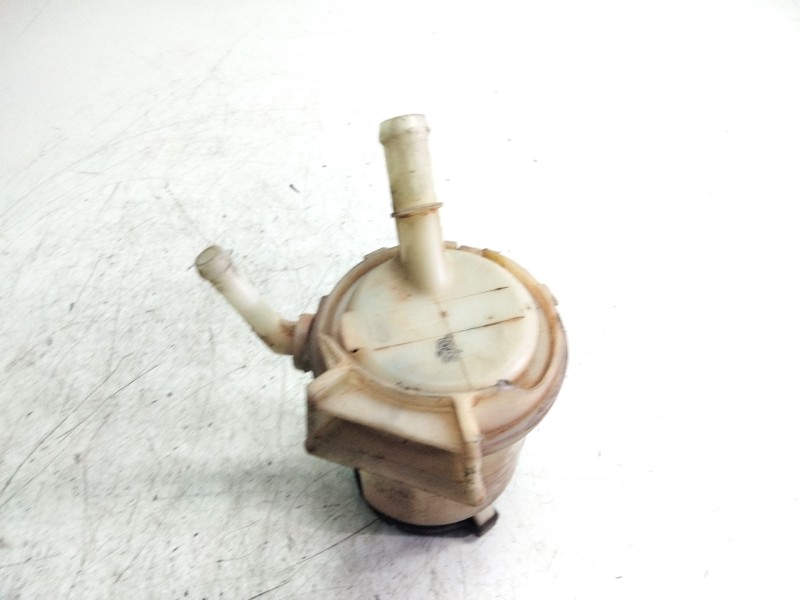 Recambio de deposito liquido direccion para toyota hilux (kun) 2.5 turbodiesel referencia OEM IAM   