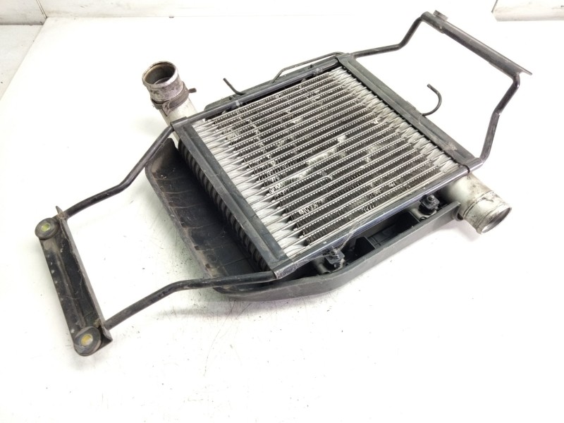 Recambio de intercooler para kia carens 2.0 crdi ex monovolumen referencia OEM IAM 2827127350  
