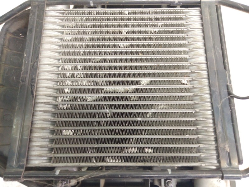 Recambio de intercooler para kia carens 2.0 crdi ex monovolumen referencia OEM IAM 2827127350  