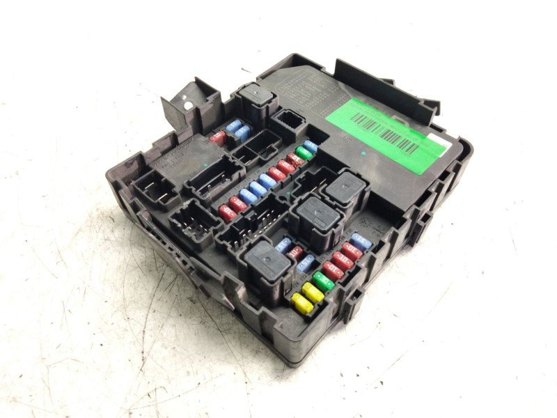 Recambio de caja fusibles para nissan pathfinder (r51) 2.5 dci le referencia OEM IAM   