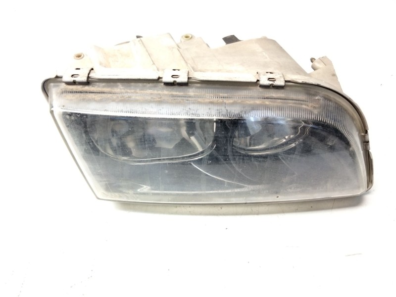 Recambio de faro derecho para volvo s40 berlina 1.8 cat referencia OEM IAM   