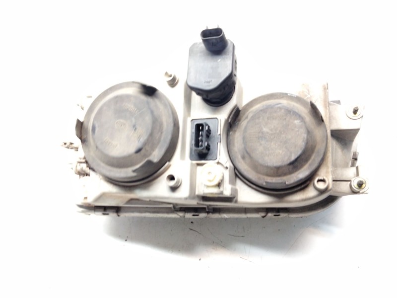Recambio de faro derecho para volvo s40 berlina 1.8 cat referencia OEM IAM   